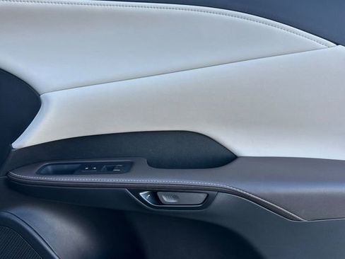 Used 2024 Lexus RX 350 w/ Convenience Package image 19