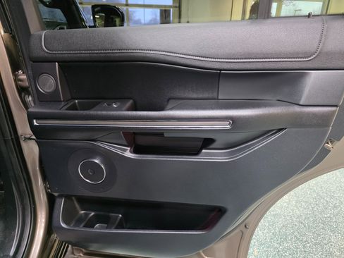 Used 2019 Ford Expedition XLT w/ Equipment Group 202A image 27