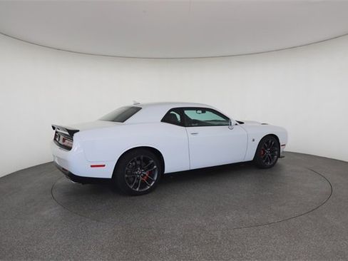 Used 2022 Dodge Challenger R/T Scat Pack w/ Plus Package image 20