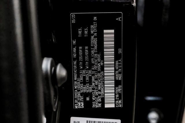 Used 2023 Toyota Highlander LE AWD/4WD image 64