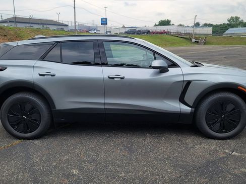 New 2025 Chevrolet Blazer EV LT FWD image 15