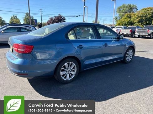 Used 2015 Volkswagen Jetta SE FWD image 4