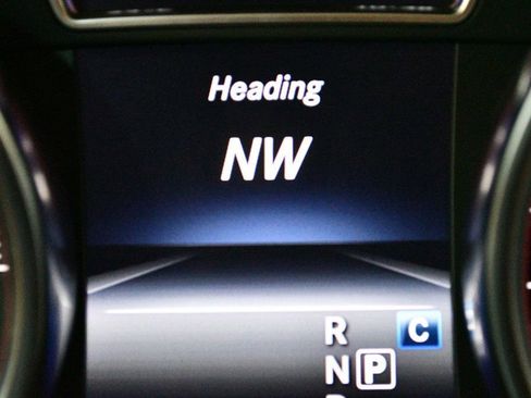 Used 2019 Mercedes-Benz GLE 400 4MATIC image 45