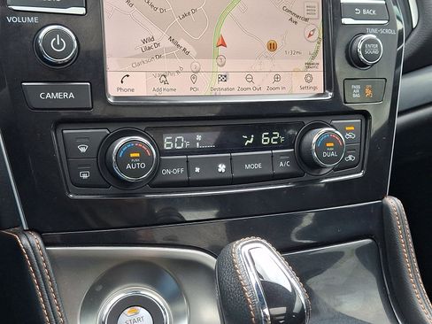 Used 2023 Nissan Maxima SR w/ Sport Mat Group FWD image 26