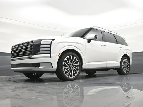 Used 2026 Hyundai Palisade Calligraphy FWD image 25