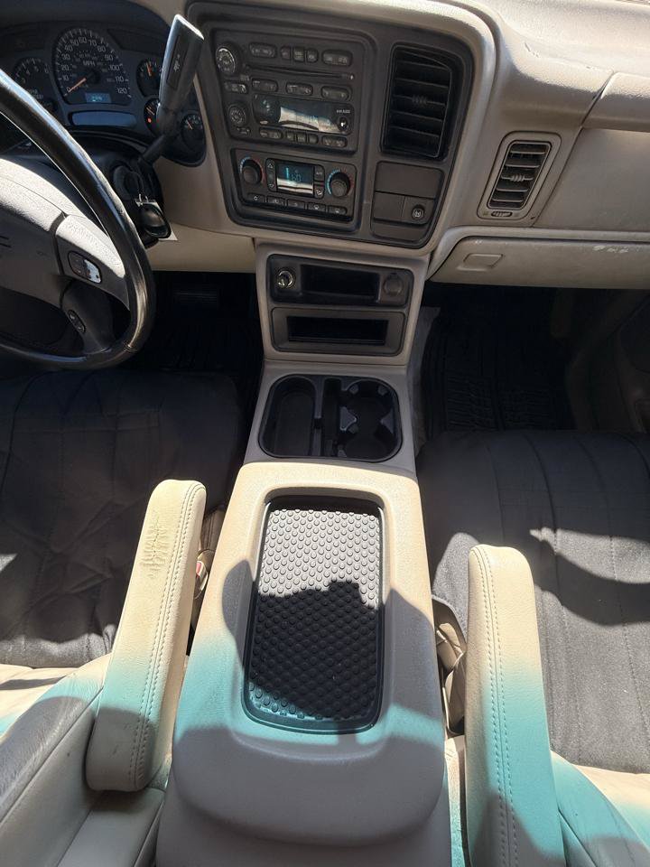 Used 2004 GMC Yukon SLT w/ 1SD Preferred Equipment Group RWD image 13