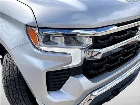 Used 2022 Chevrolet Silverado 1500 LT AWD/4WD image 28