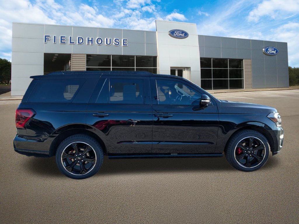 Used 2023 Ford Expedition Limited AWD/4WD image 4
