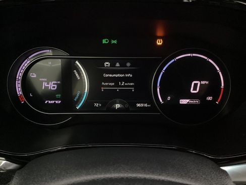 Used 2022 Kia Niro EX w/ Cold Weather Package FWD image 33