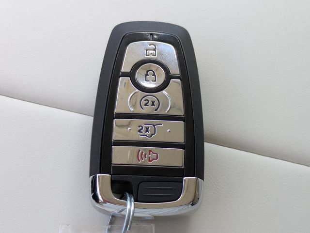 New 2026 Lincoln Nautilus Black Label w/ Jet Appearance Package AWD/4WD image 30