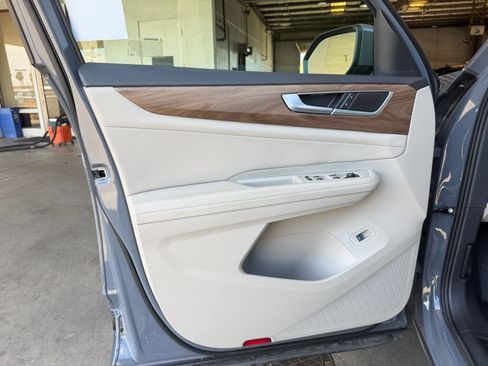 Used 2026 Volkswagen Atlas SE AWD/4WD image 18