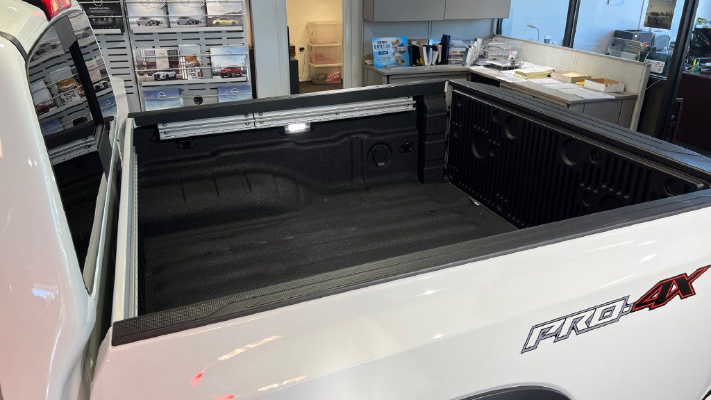 Certified 2023 Nissan Frontier PRO-4X w/ Pro-4X Premium Package AWD/4WD image 28