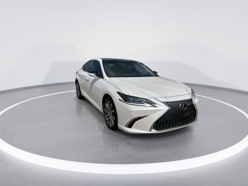 Used 2019 Lexus ES 350 w/ Accessory Package 2 FWD image 2