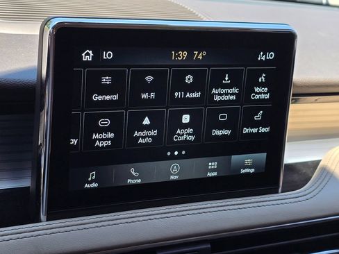 Used 2022 Lincoln Corsair FWD w/ Premium Package image 40
