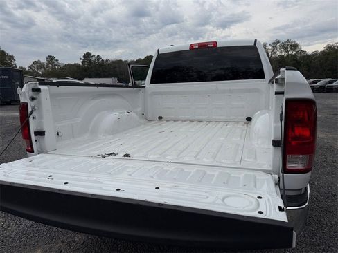 Certified 2024 RAM 1500 Classic SLT image 29