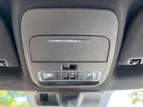 Used 2021 Ford F150 Lariat image 35