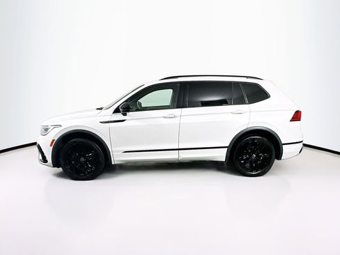 Used 2022 Volkswagen Tiguan SE R-Line FWD image 4