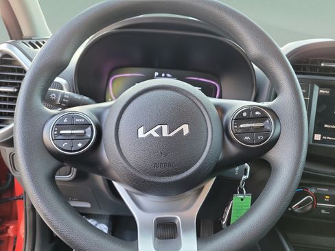 Certified 2023 Kia Soul LX w/ Option Group 015 FWD image 16