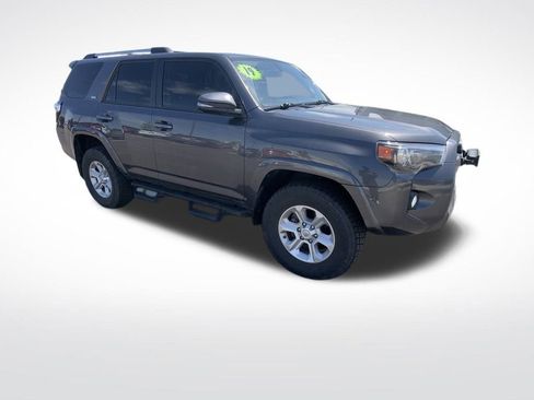Used 2019 Toyota 4Runner SR5 image 9