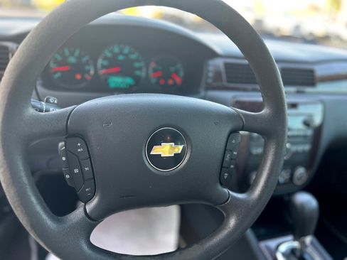 Used 2015 Chevrolet Impala LTZ image 18