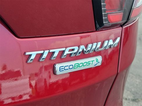 Used 2017 Ford Escape Titanium image 31