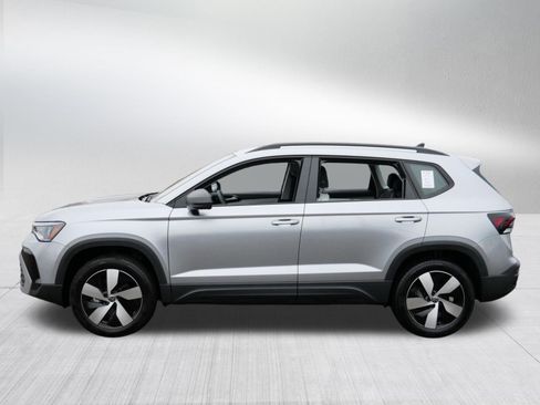 Certified 2025 Volkswagen Taos S AWD/4WD image 4