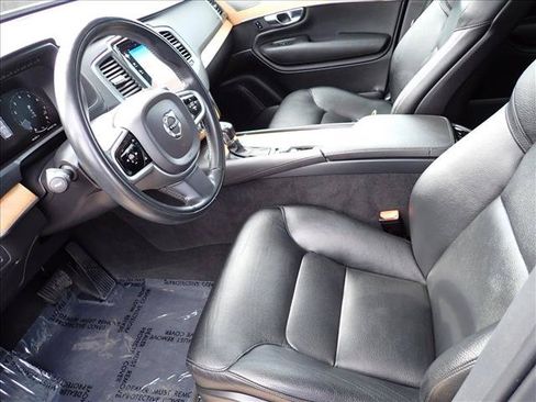 Used 2021 Volvo XC90 T6 Momentum w/ Climate Package AWD/4WD image 13