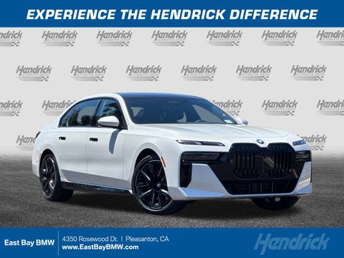 New 2025 BMW 740i w/ Premium Package image 1