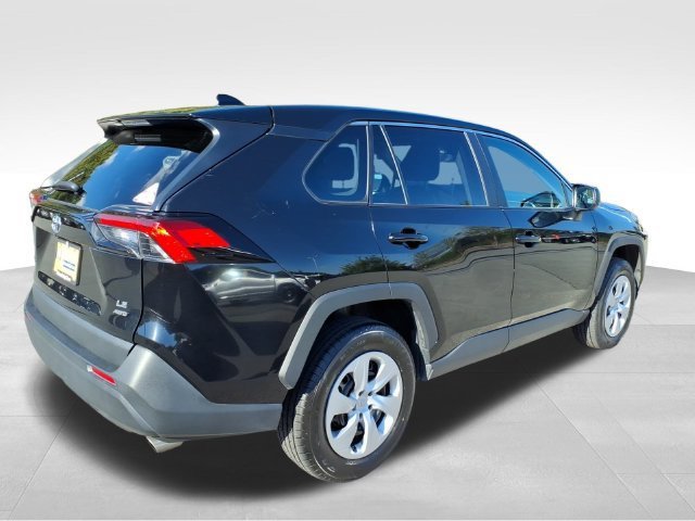 Used 2025 Toyota RAV4 LE AWD/4WD image 12