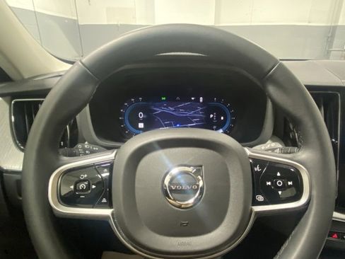 Certified 2025 Volvo XC60 B5 Plus image 15