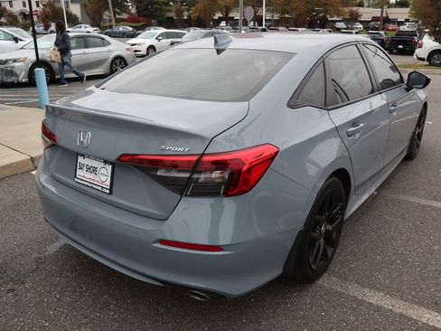 Used 2024 Honda Civic Sport image 6