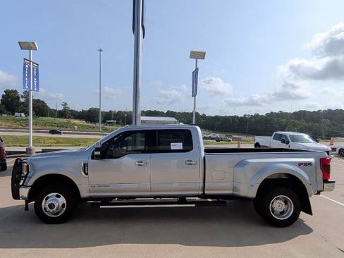Certified 2022 Ford F350 Lariat w/ Lariat Value Package AWD/4WD image 6