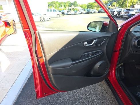 Used 2021 Hyundai Kona Limited w/ Cargo Package AWD/4WD image 13