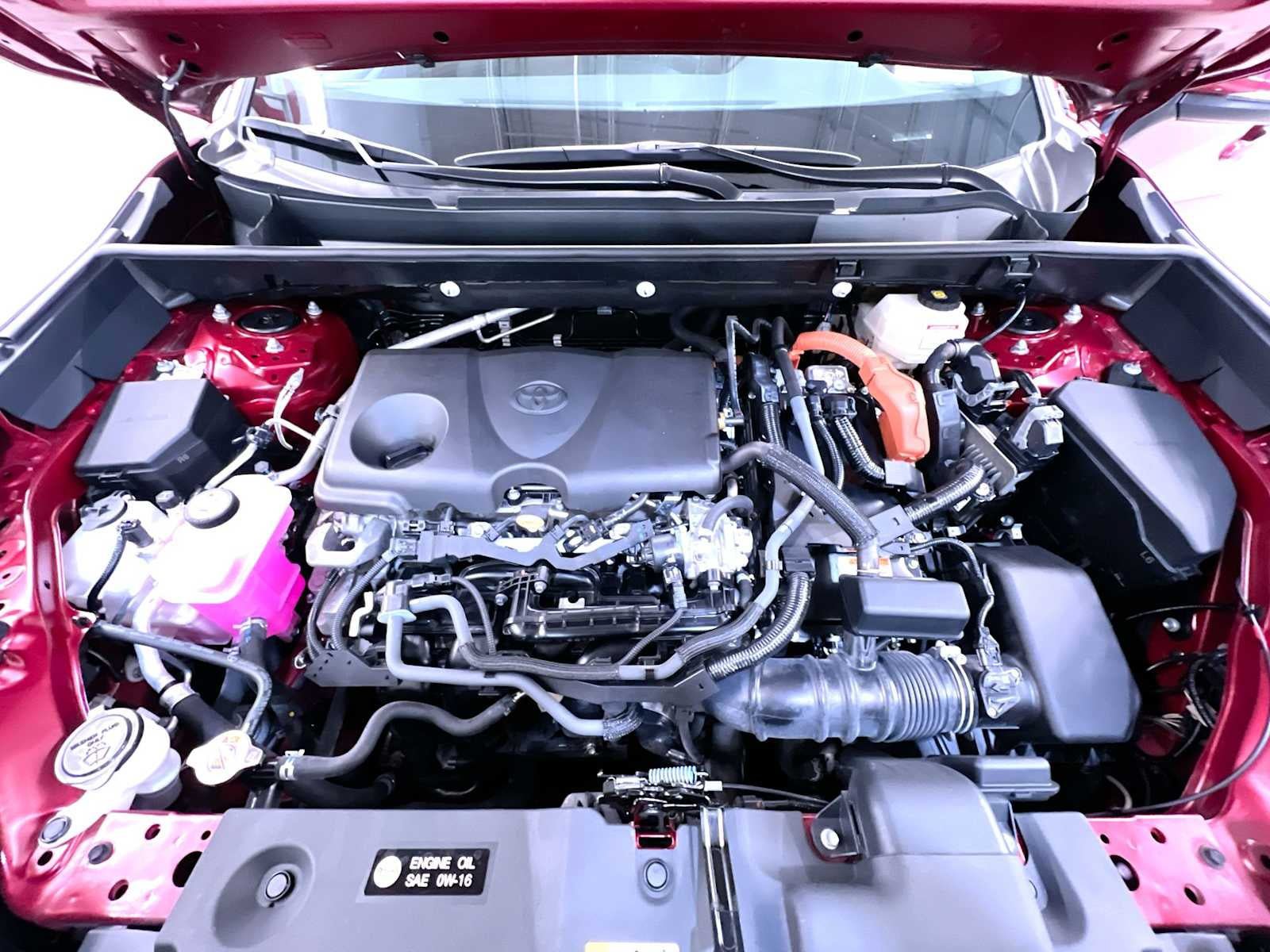 Used 2025 Toyota RAV4 XLE AWD/4WD image 11