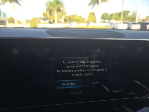 Used 2020 Mercedes-Benz GLB 250 4MATIC image 9