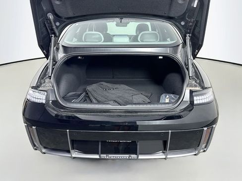 Used 2024 Hyundai Ioniq 6 SEL image 12