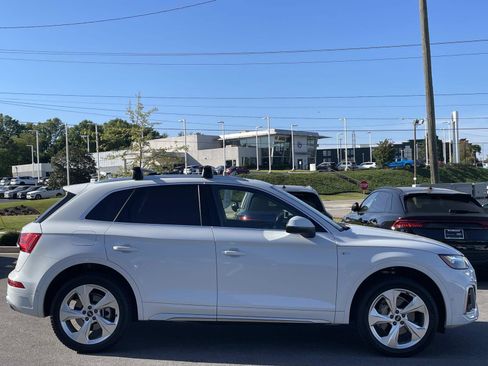 Used 2023 Audi Q5 2.0T Prestige w/ Prestige Package AWD/4WD image 8