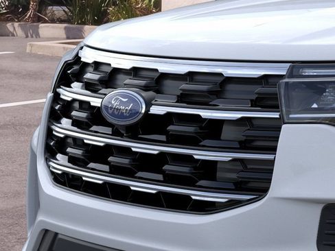 New 2026 Ford Explorer Active RWD image 17