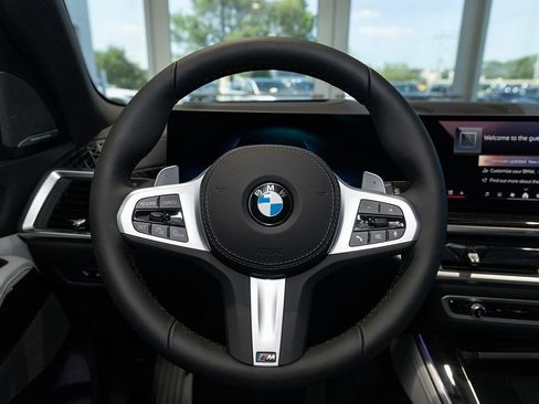 New 2026 BMW X5 xDrive40i w/ M Sport Package AWD/4WD image 6
