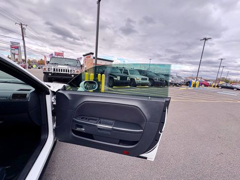 Used 2012 Dodge Challenger R/T w/ Electronics Convenience Group image 26