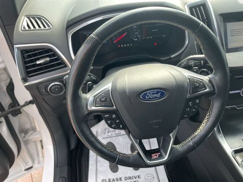 Used 2019 Ford Edge ST w/ Cold Weather Package AWD/4WD image 11