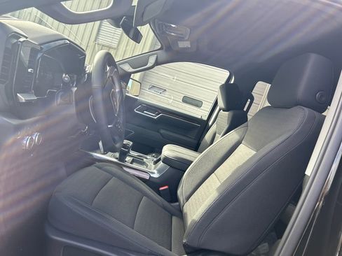 New 2026 GMC Sierra 1500 Elevation image 16