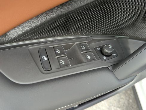 New 2026 Volkswagen Tiguan SEL R-Line image 31