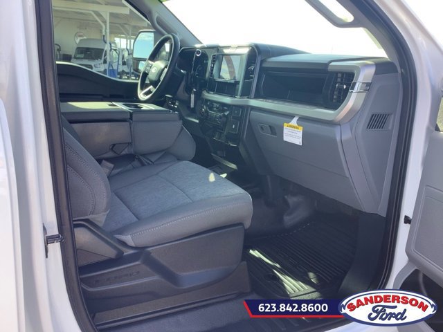 Used 2025 Ford F550 4x4 Crew Cab Super Duty image 18