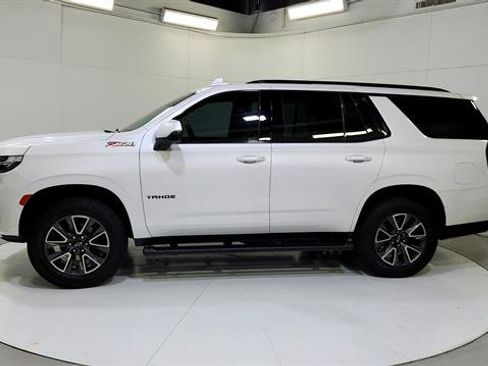 Used 2024 Chevrolet Tahoe Z71 w/ Luxury Package AWD/4WD image 5