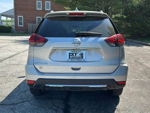 Certified 2018 Nissan Rogue SV w/ Premium Package AWD/4WD image 5