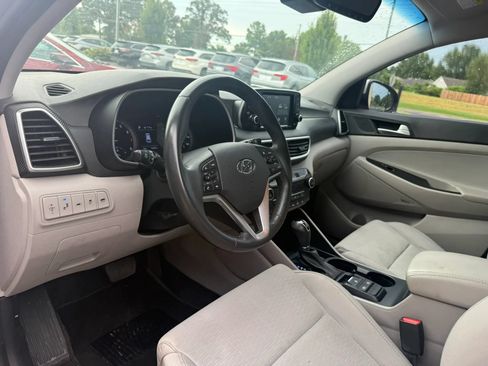 Used 2020 Hyundai Tucson Sport w/ Cargo Package FWD image 9