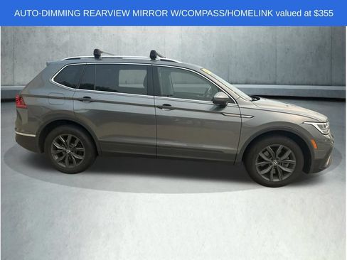 Used 2023 Volkswagen Tiguan SE w/ Panoramic Sunroof Package AWD/4WD image 6