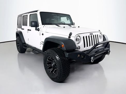Used 2015 Jeep Wrangler Unlimited Sport AWD/4WD image 7