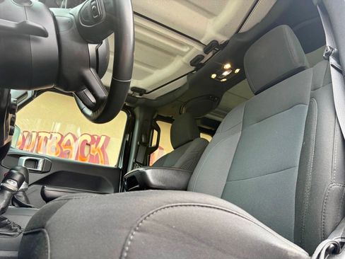Used 2020 Jeep Wrangler Unlimited Sport S AWD/4WD image 24